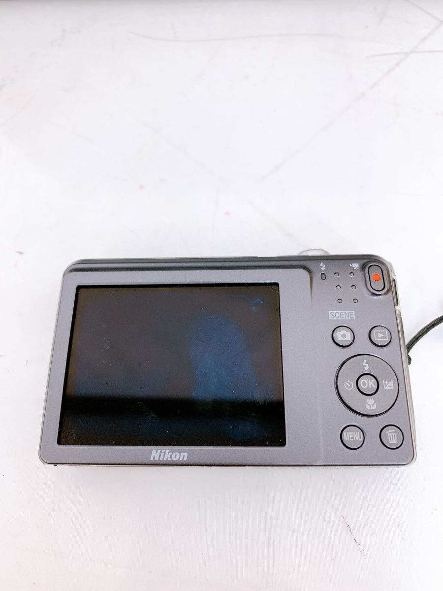 4SC120 Nikon COOLPIX A300 コンパクトデジタルカメラ 中古 動作未確認現状品_画像2