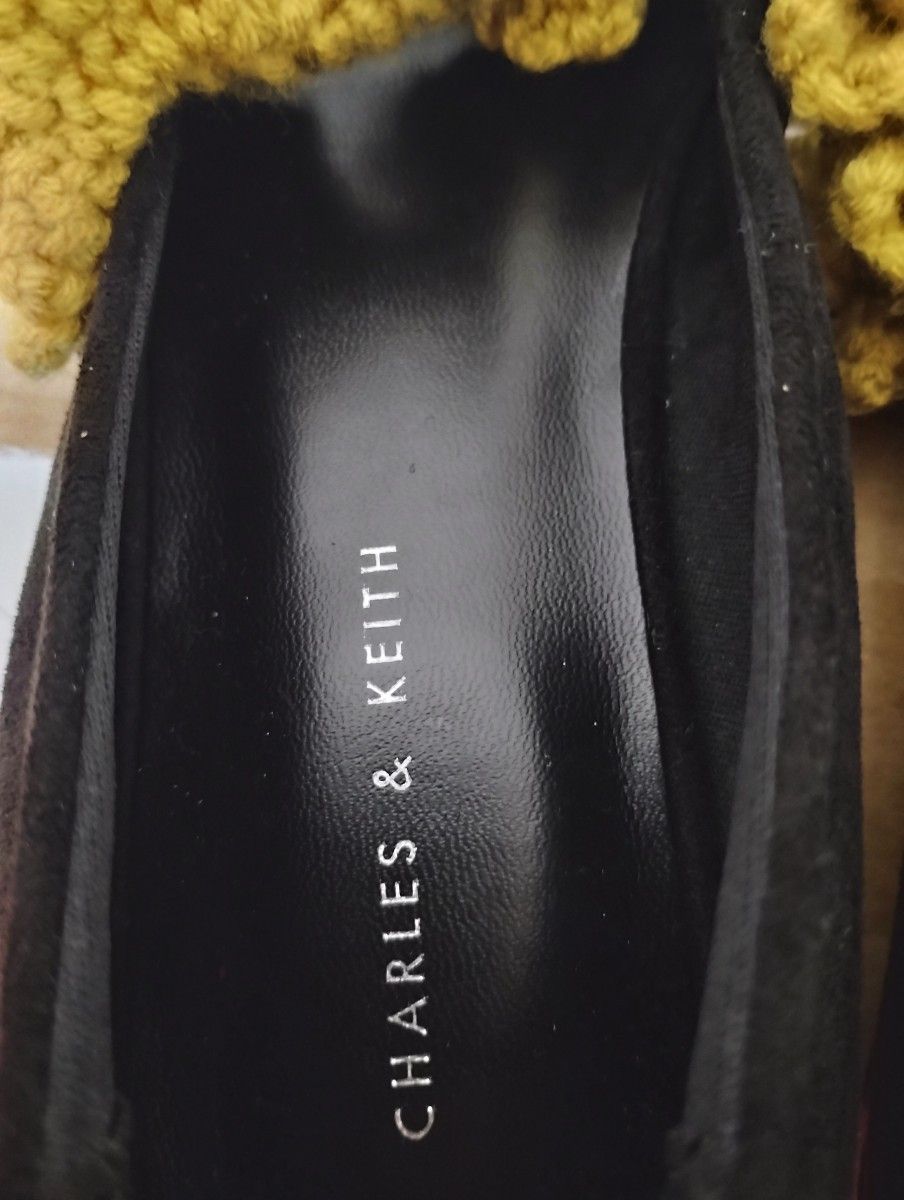 CHARLES & KEITH チャールズ＆キース フラット パンプス