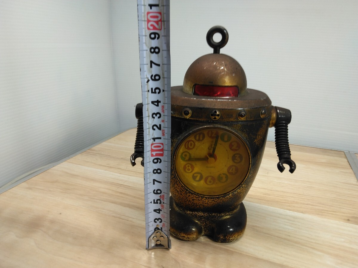 当時物 レトロ ロボット型 目覚まし時計 アラーム不動 置時計 置き時計 QUARTZ クォーツ ヴィンテージ 飾り物 置物 おもちゃの画像7