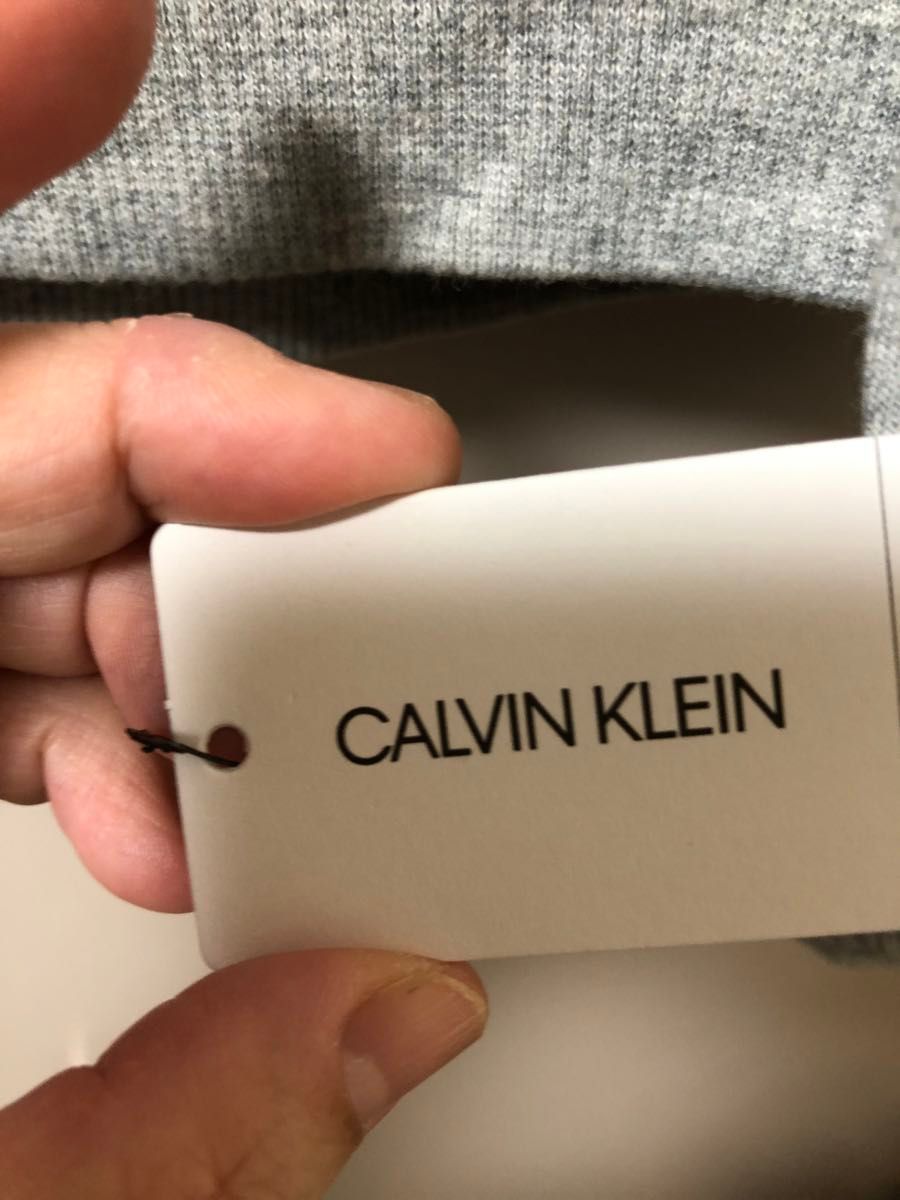 Calvin Klein レディース　パーカー　L 新品　グレー