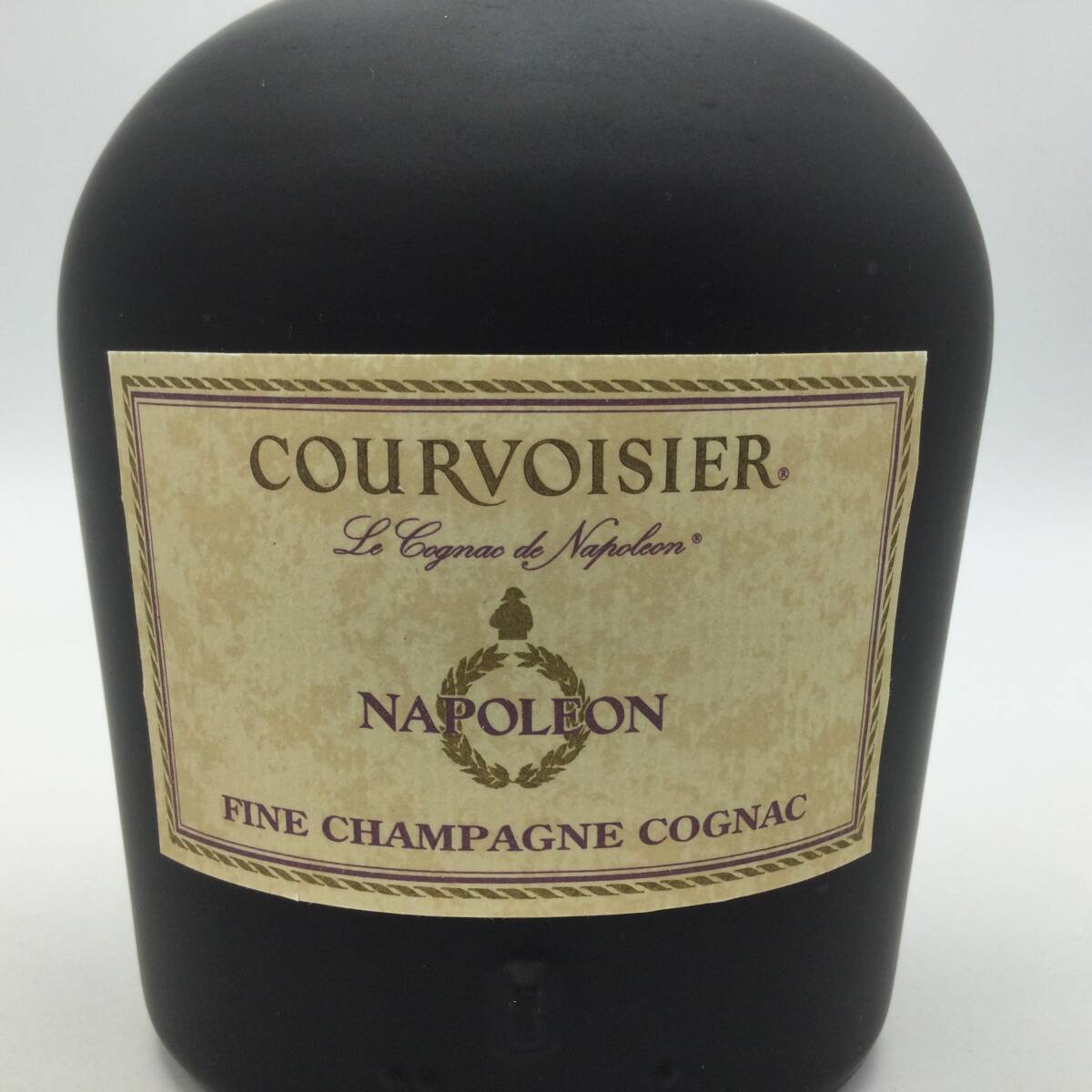 S45◇【未開栓】COURVOISIER COGNAC クルボアジェ ナポレオン ファインシャンパーニュ コニャック 70CL 40% 箱付き 洋酒 古酒 ◇の画像5