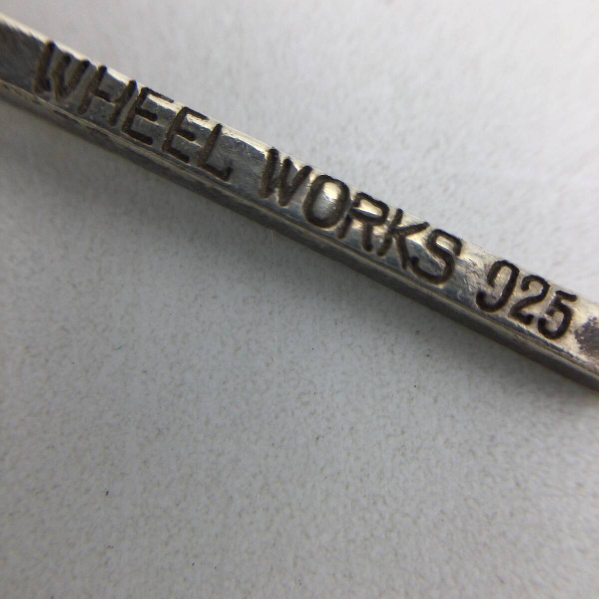 T19◇ ホイールワークス WHEEL WORKS シルバー 925 約1.73g クロス 十字架 ペンダントトップのみ レディース メンズ ネックレス 現状品 ◇の画像5