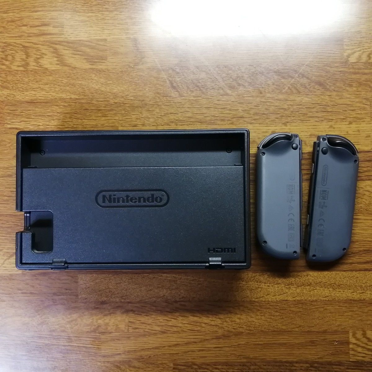 Nintendo Switch本体 グレー 画面に黄ばみあり|Yahoo!フリマ Nintendo Switch本体 グレー 画面に黄ばみあり|Yahoo!フリマ
