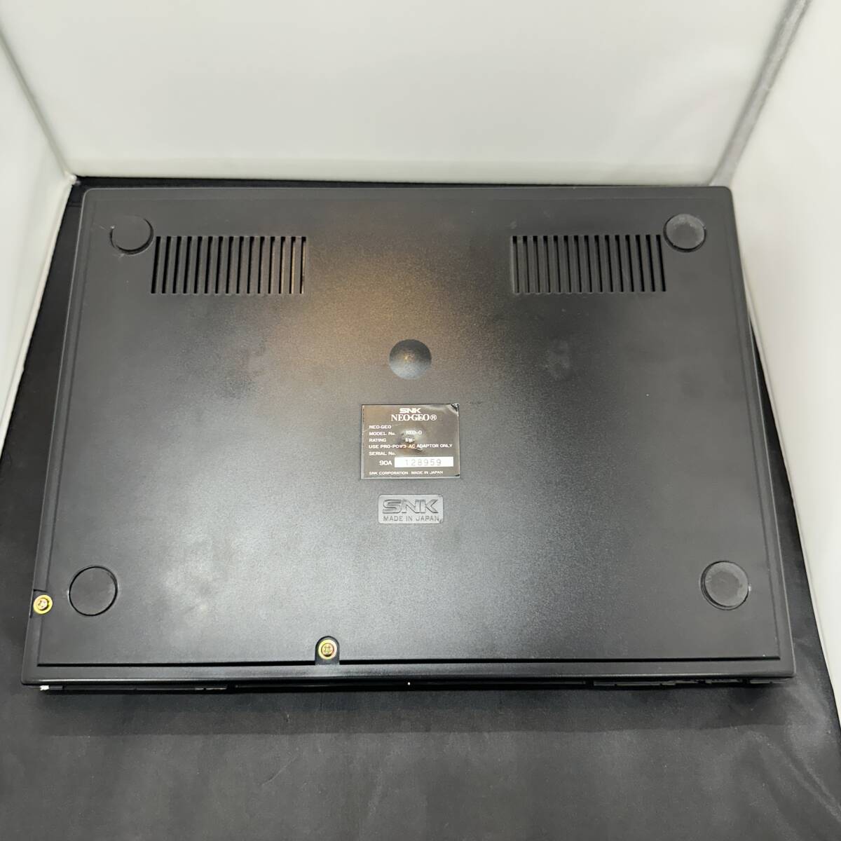 ☆★H1649【動作未確認・送料込み】SNK NEO・GEO ネオジオ 本体 NEO-0 & スティックコントローラー セット MAX 330 MEGA PRO-GEAR SPEC_画像3