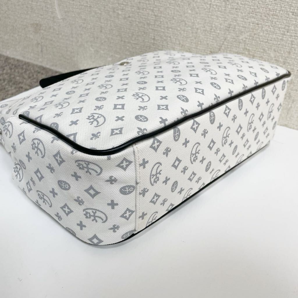 C новый товар Castelbajac большая сумка обычная цена 15,180 иен монограмма колено s белый 038511E