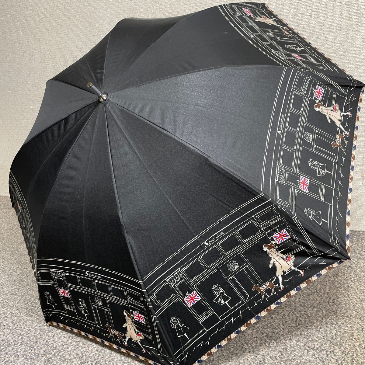 ★送料無料★新品 アクアスキュータム 傘 雨傘 長傘 女性用 遮光 遮熱Zの画像1