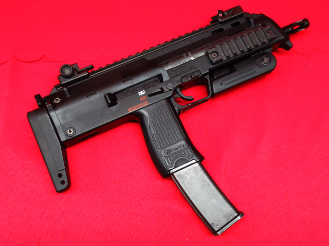 東京マルイ MP7A1 ガスブローバック サブマシンガン ガスガン Cal.4.6mm×30 説明書・元箱付属 管理6B0401G-D1の画像3