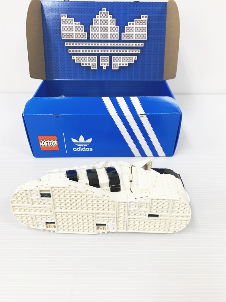 F-64-053中古開封済み☆レゴ LEGO アディダス オリジナル スーパースター 10282 スニーカー 靴 おもちゃ 【組立済み】_画像8