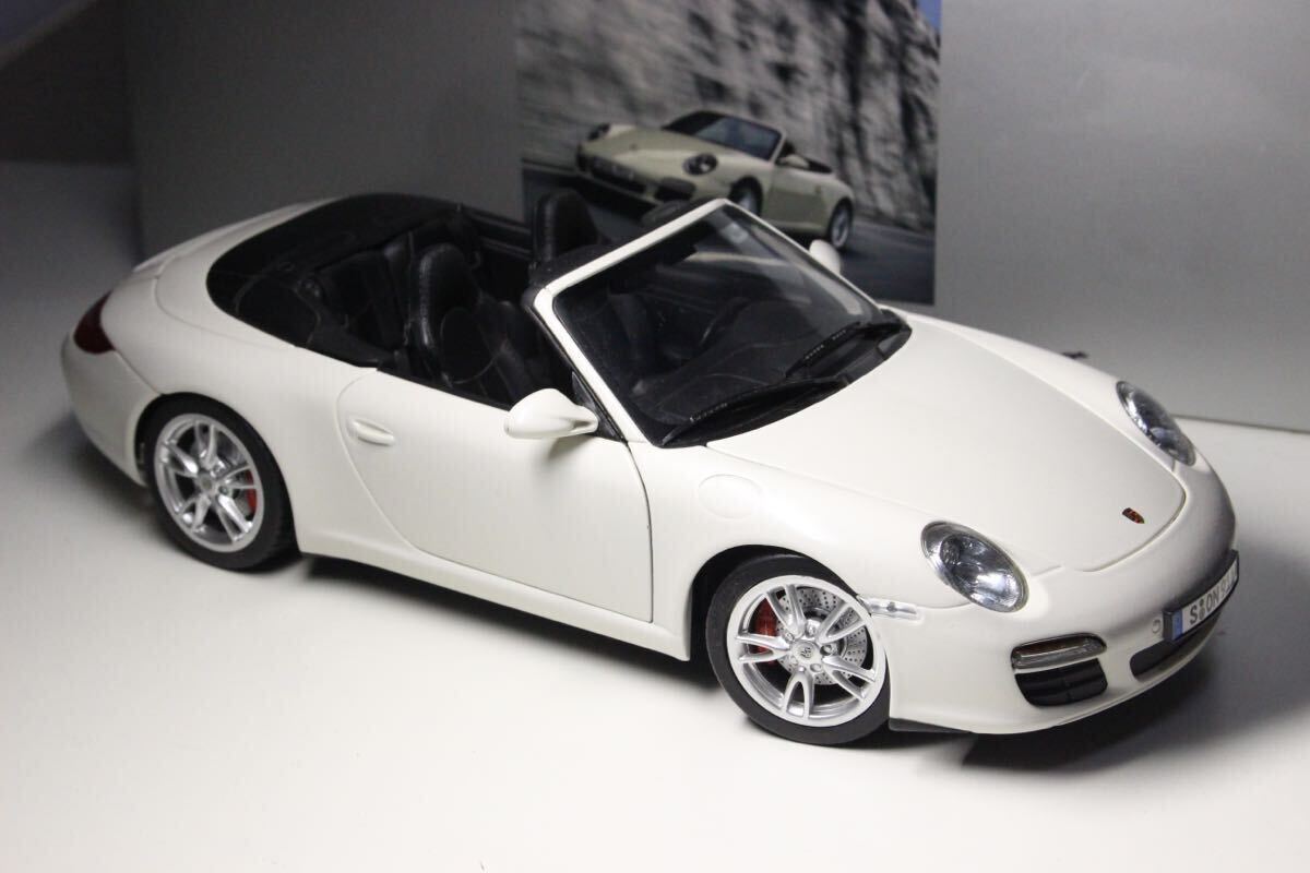 特注!! 1/18 Porsche 911 (997.2) Carrera S Cabriolet White Norev ノレブ ポルシェ 911 カレラS カブリオレ997後期 ホワイトの画像5