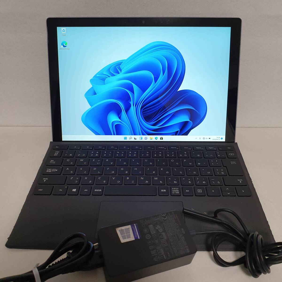 (422536)サーフェス/surface pro7 /i5-1035G4 1.1Ghz/8GB/SSD 128G/訳アリの画像1