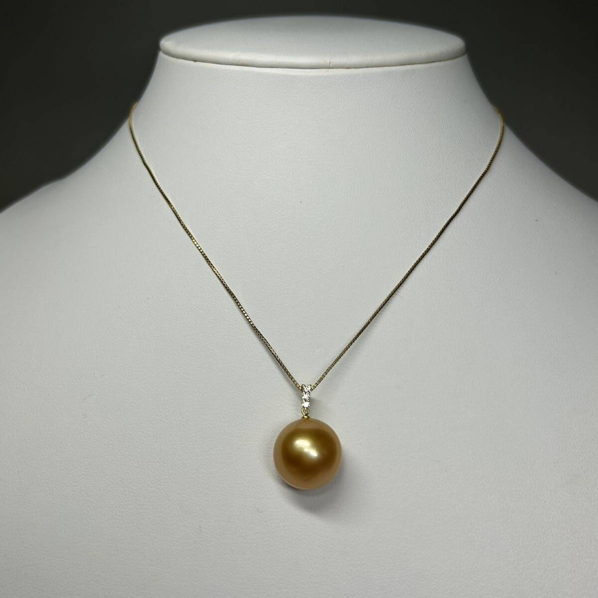 [ rarity! lustre eminent! extra-large 14.6mm] natural south . White Butterfly pearl 4.1g diamond D0.06ct K18 Gold pearl pendant top south . pearl necklace 18 gold 