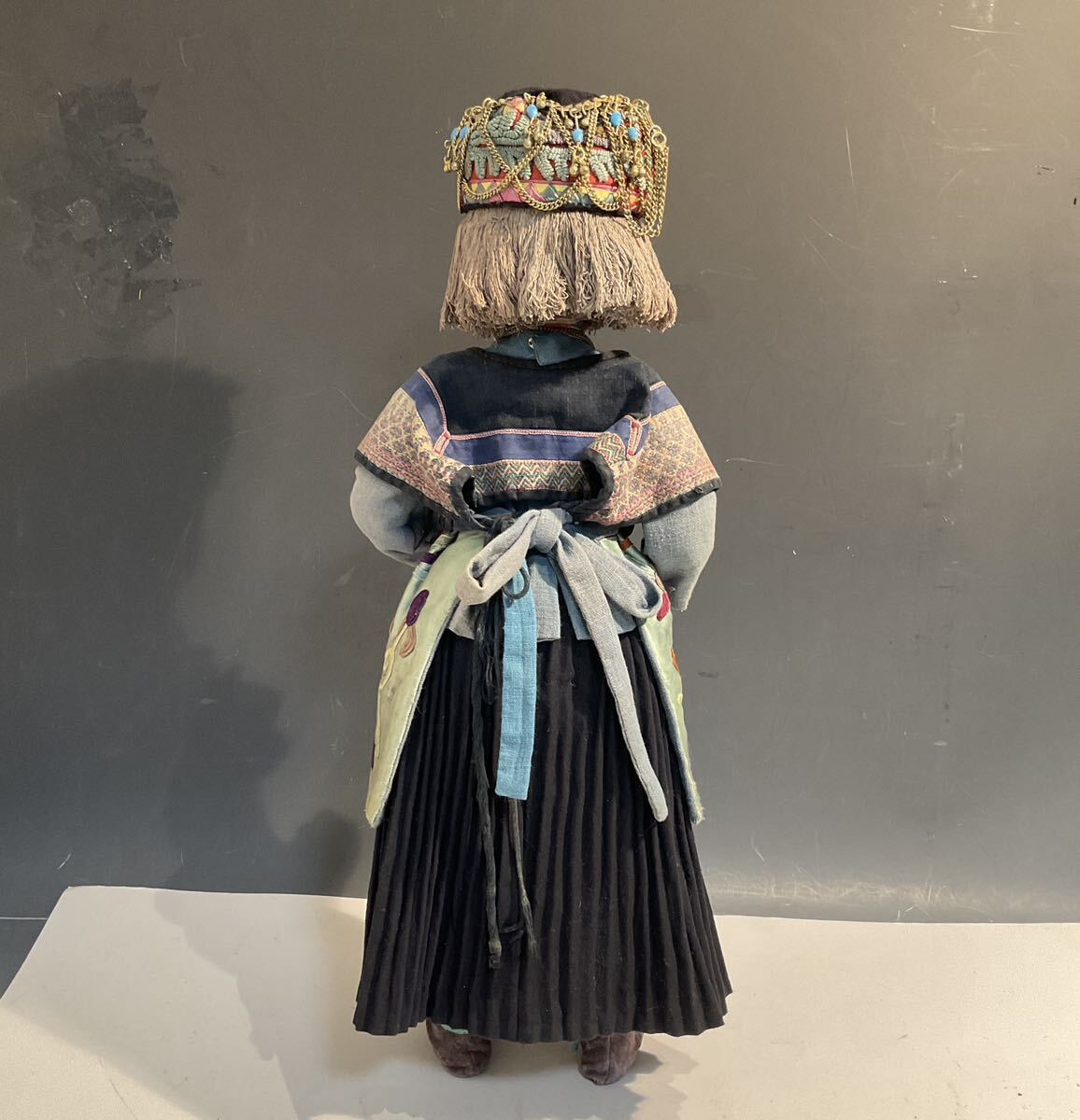 32000円 4041001 人形作家 森小夜子作 創作人形 民芸衣装 女の子 32000円 4041001 人形作家 森小夜子作 創作人形 民芸衣装 女の子