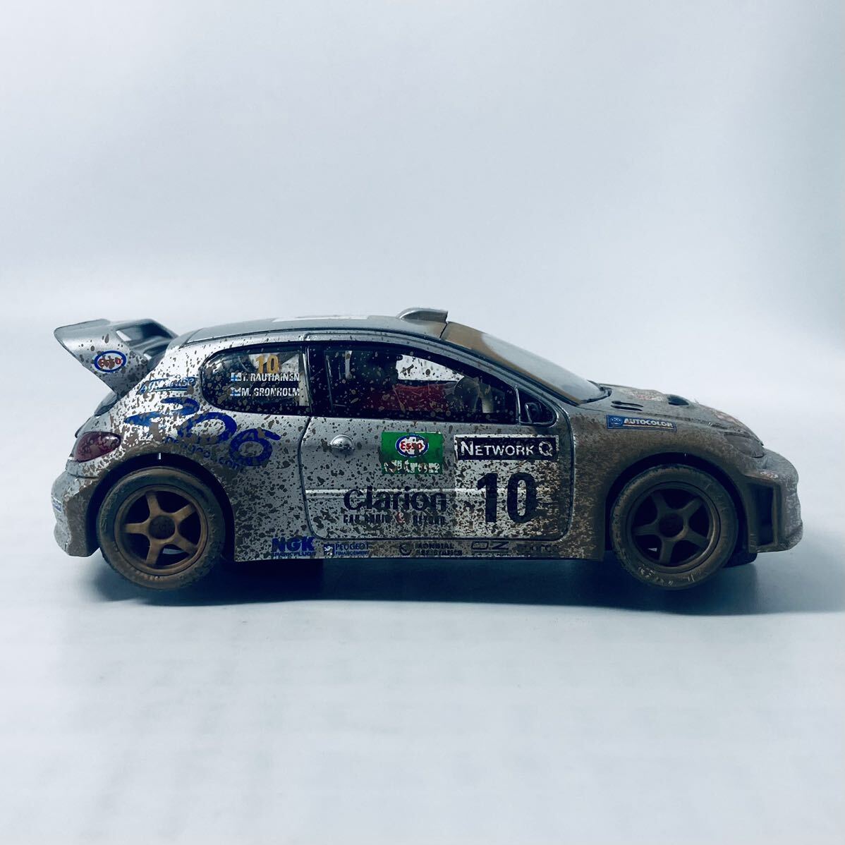 外箱台座無し スロットカー SCX 1/32 PEUGEOT 206 WRC 2001 ウェザリング(汚れ加工)仕様 8048の画像6