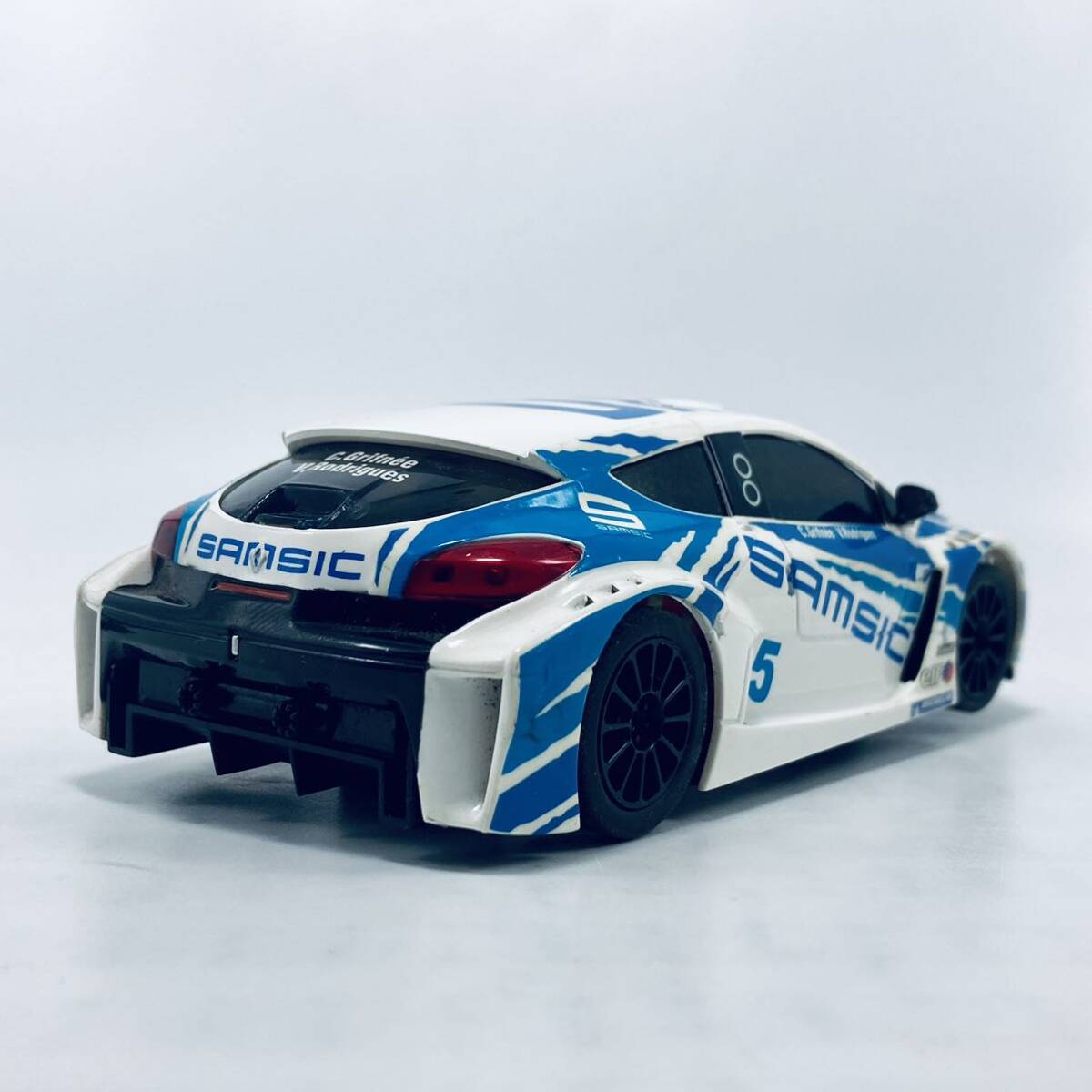 外箱台座無し スロットカー NINCO 1/32 RENAULT MEGANE TROPHY #5 SIMTEC ルノー メガーヌ トロフィー シムテックの画像3