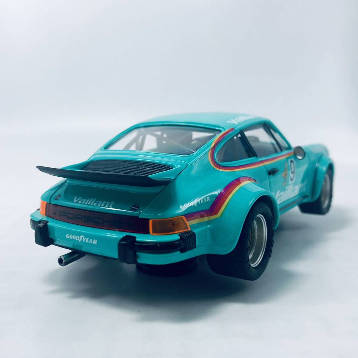 外箱台座無し スロットカー NINCO 1/32 PORSCHE 934 RSR VAILLANT DRM 1976 ポルシェ 934RSR ヴァイラント クレマーレーシングの画像3