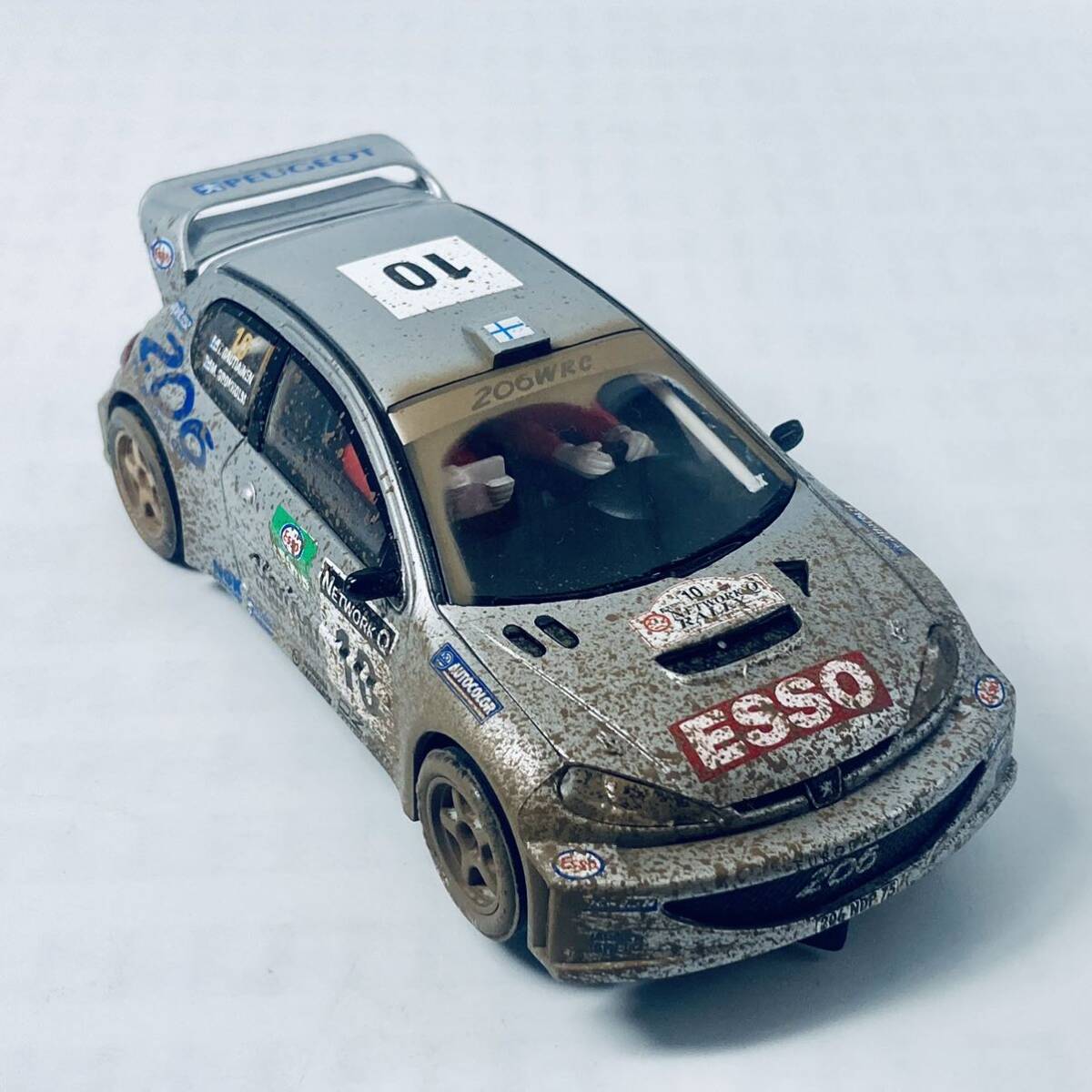 外箱台座無し スロットカー SCX 1/32 PEUGEOT 206 WRC 2001 ウェザリング(汚れ加工)仕様 8048の画像9