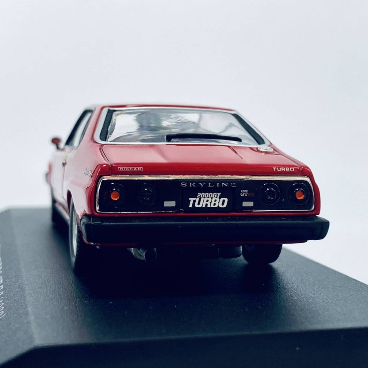 絶版品 希少モデル DISM 1/43 NISSAN SKYLINE 2000 TURBO GT-E・S (1980)スカイライン ジャパン ターボGT-ES レッド_画像10