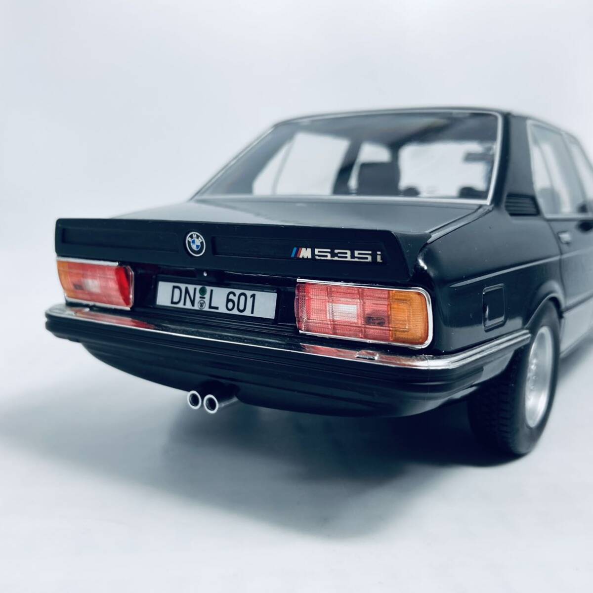 NOREV 1/18 BMW E12 M535i 1980 BLACK E12 type BMW M535i sedan black 183264