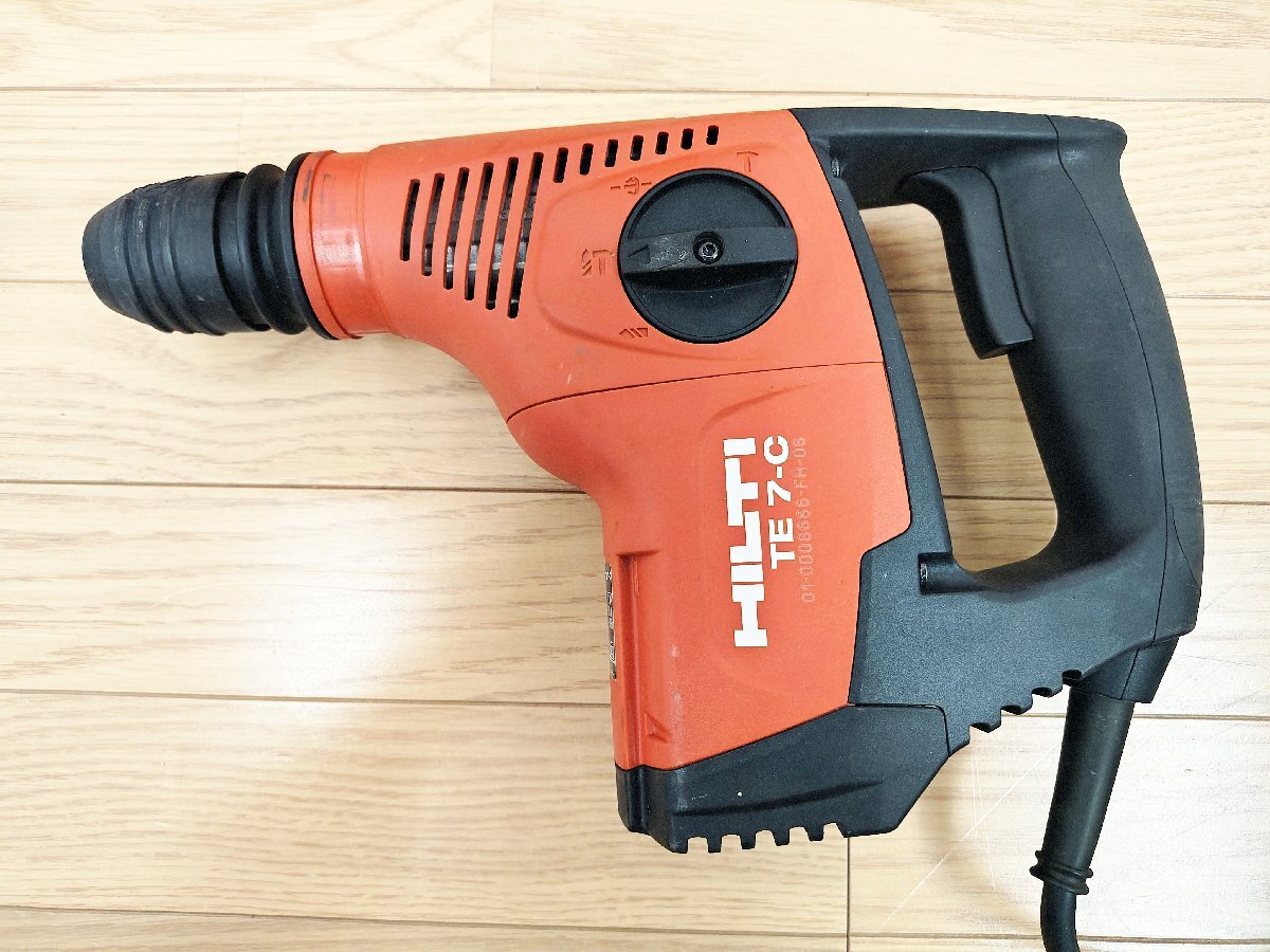 ★中古★HILTI ヒルティ コード式ハンマードリル TE7-C TE DRS-M 本体 集じん機/ケース付き SDSプラス 100V 50/60Hz ハンマドリル)倉cの画像2