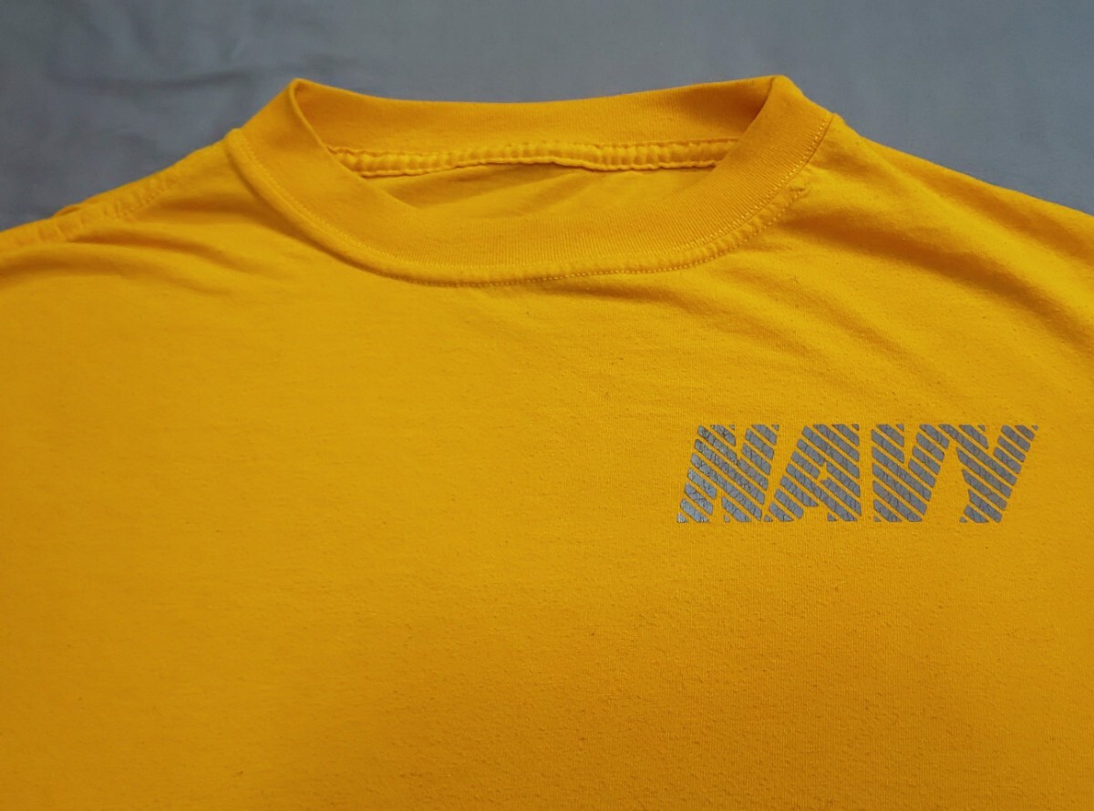 米海軍実物 NAVY PTシャツ 半袖Tシャツ サイズM_画像3