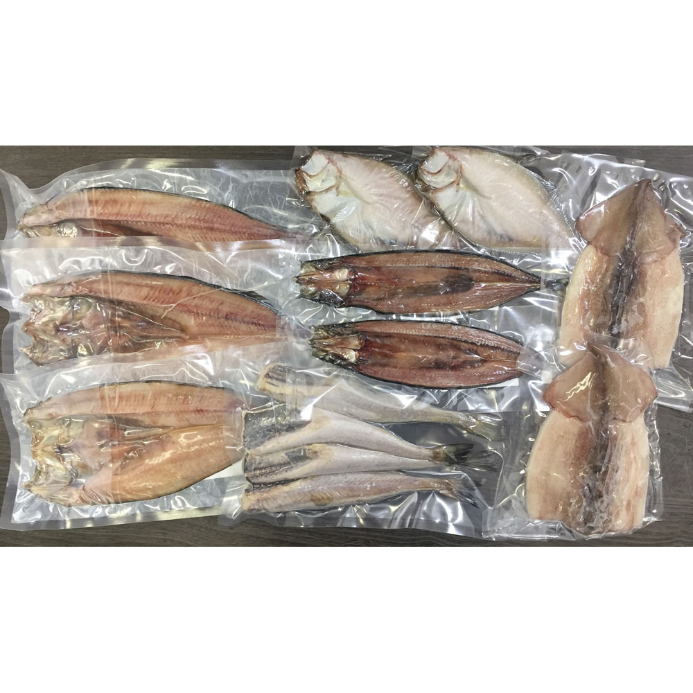  Hokkaido salted and dried overnight ...C set (...3 sheets *..4ps.@*.....2 sheets * autumn sword fish 2 sheets * genuine ..2 sheets )
