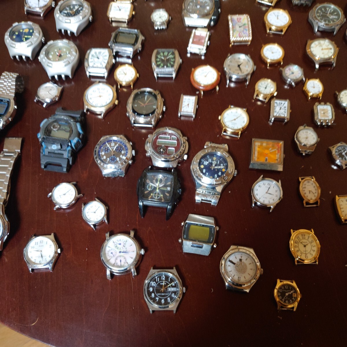 SEIKO CASIO Switch 腕時計 懐中時計 など まとめて 稼動 約120個 3101g ジャンク 混合 クォーツ 手巻き 自動巻き メンズ レディースの画像4