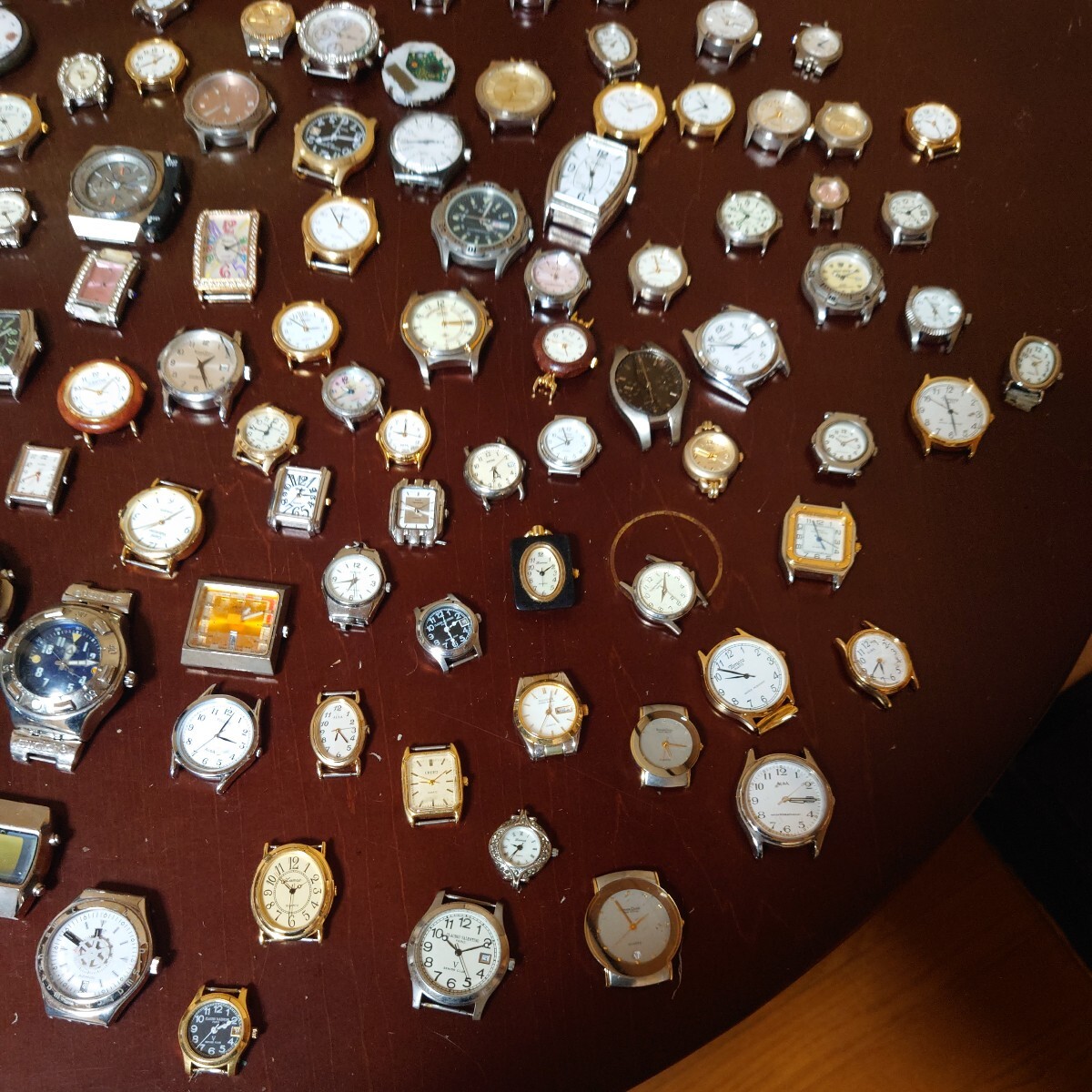 SEIKO CASIO Switch 腕時計 懐中時計 など まとめて 稼動 約120個 3101g ジャンク 混合 クォーツ 手巻き 自動巻き メンズ レディースの画像6