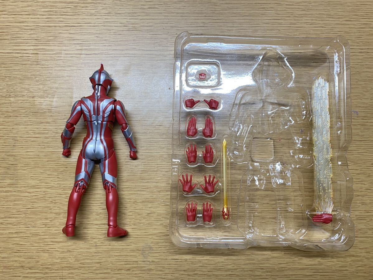 S.H.Figuarts ウルトラマンメビウス フィギュアーツ バンダイ 中古美品の画像3