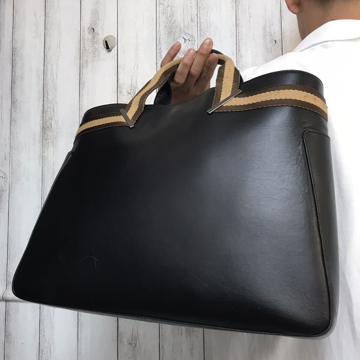 極美品/大容量●グッチ GUCCI トートバッグ ハンドバッグ メンズ ビジネス A4 書類かばん レザー 本革 シェリーライン 黒 ブラック 金具の画像1