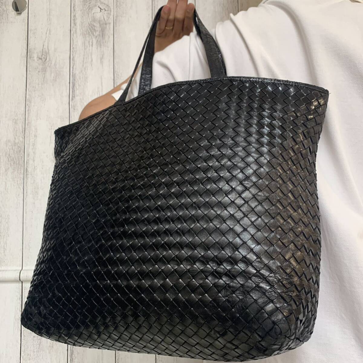 入手困難/大容量●ボッテガヴェネタ BOTTEGA VENETA トートバッグ 肩掛け メンズ ビジネス A4 書類かばん イントレチャート 黒 レザー 本革の画像1