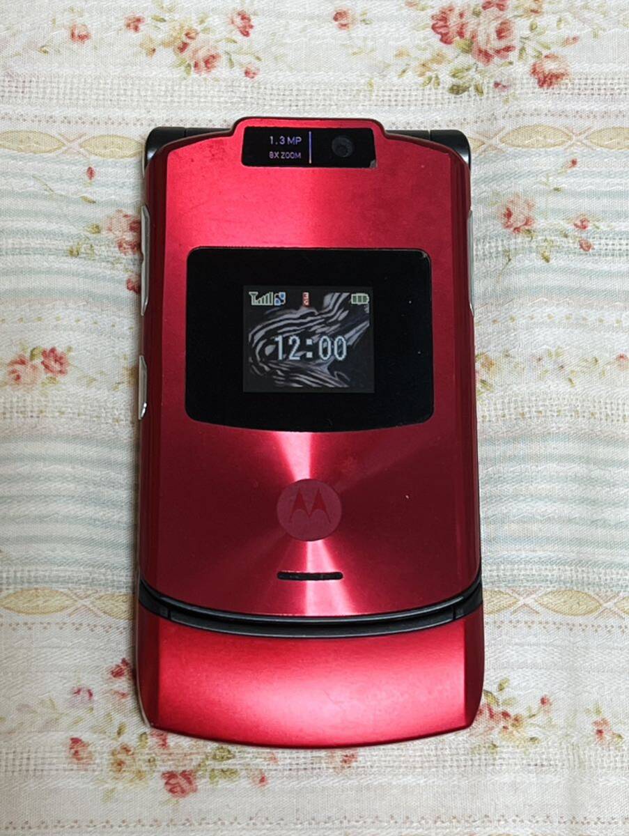 【モック】 NTTドコモ M702is Motorola RAZR レッド 2006年製 RED 携帯電話のモック モトローラ PRODUCT RED プロダクト レッド_画像1
