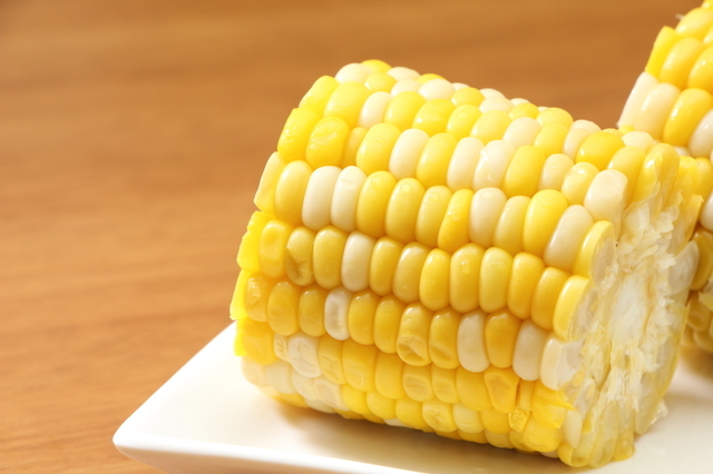  сладкий кукуруза 1 шт. входит ×3 пакет Hokkaido производство cradle ось есть вакуум упаковка кукуруза .. вода . лето овощи удобный . рейс овощи retort для бизнеса 