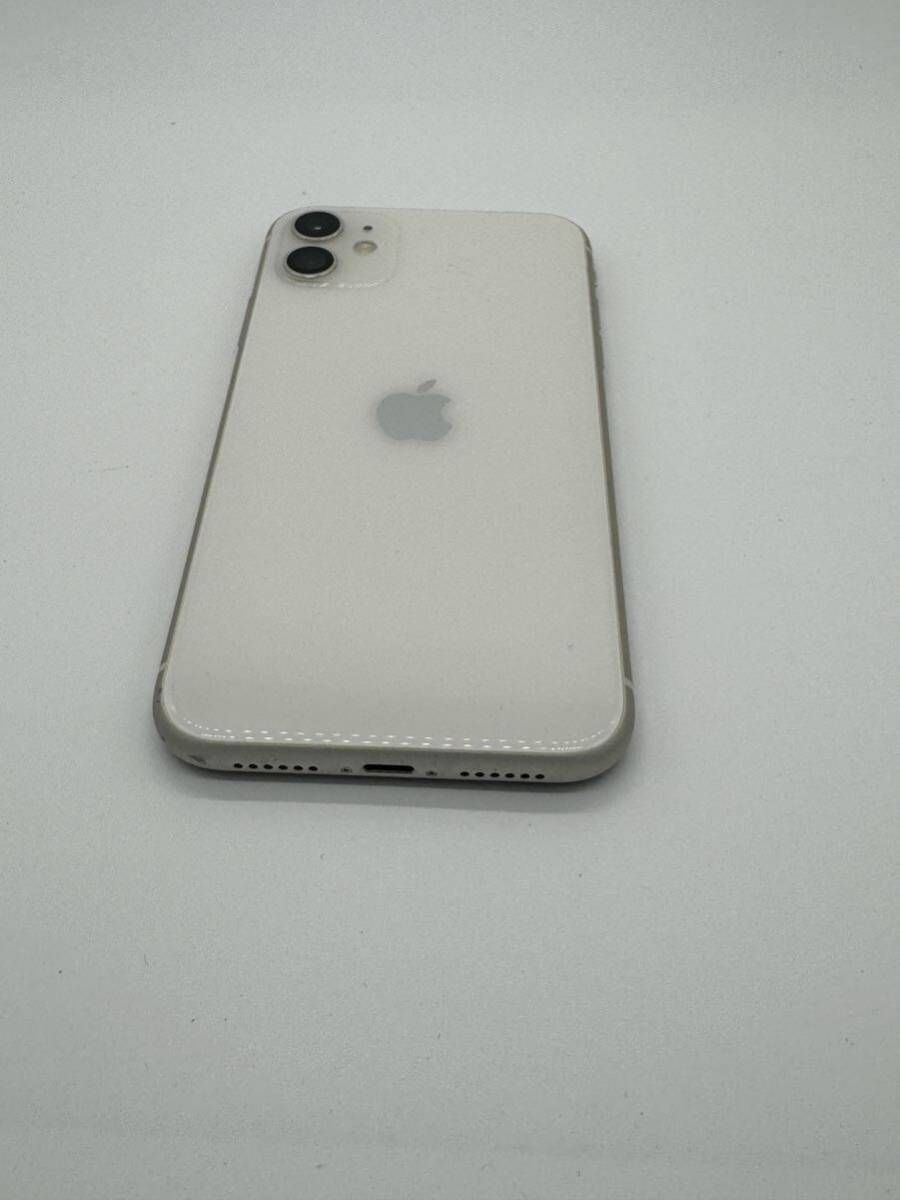 iPhone 11 64gb Apple sim フリー au アイフォーン 12 13 14 15 の画像2