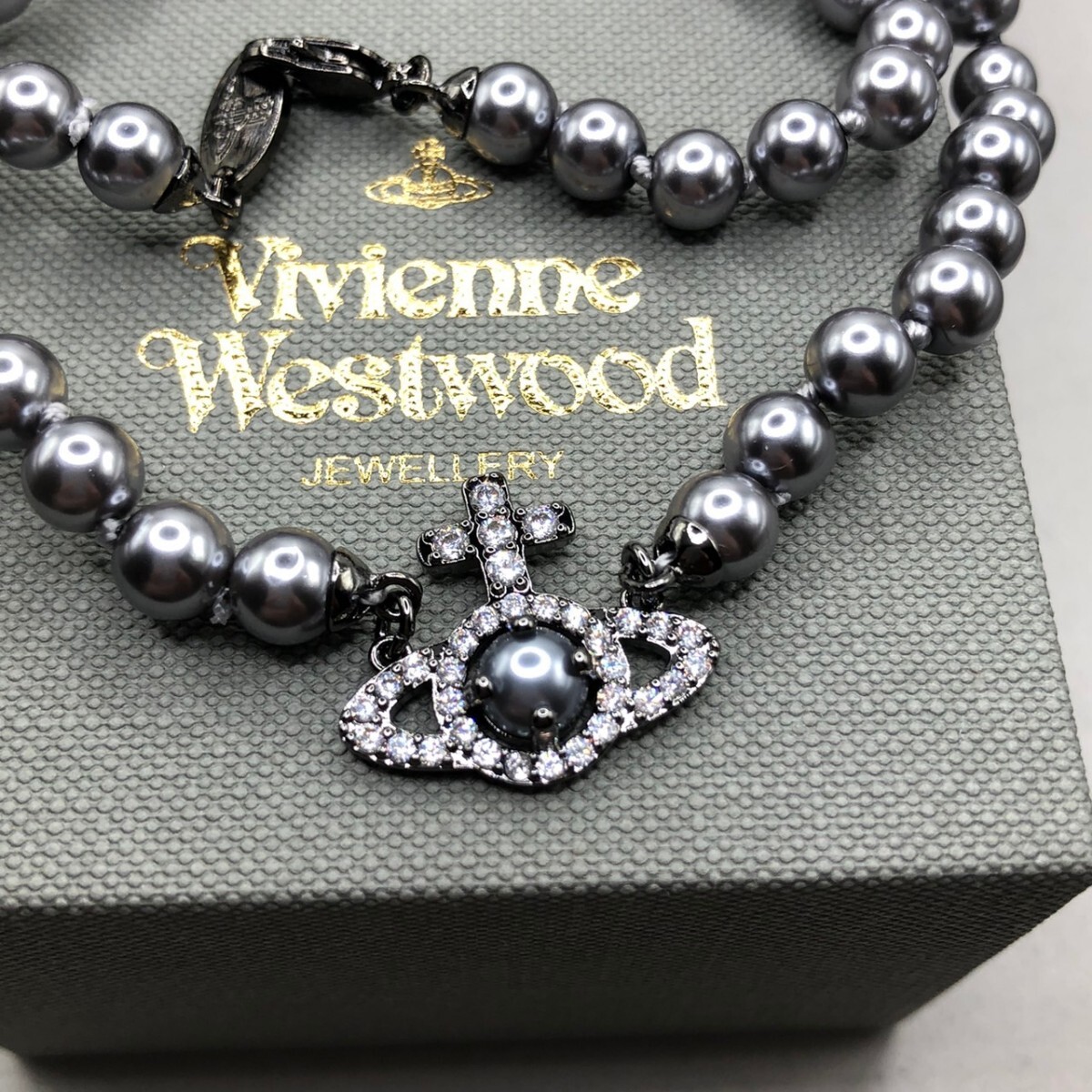 【送料無料】Vivienne Westwood ヴィヴィアン ウエストウッド オーブ パール チョーカーネックレス ガンメタの画像2