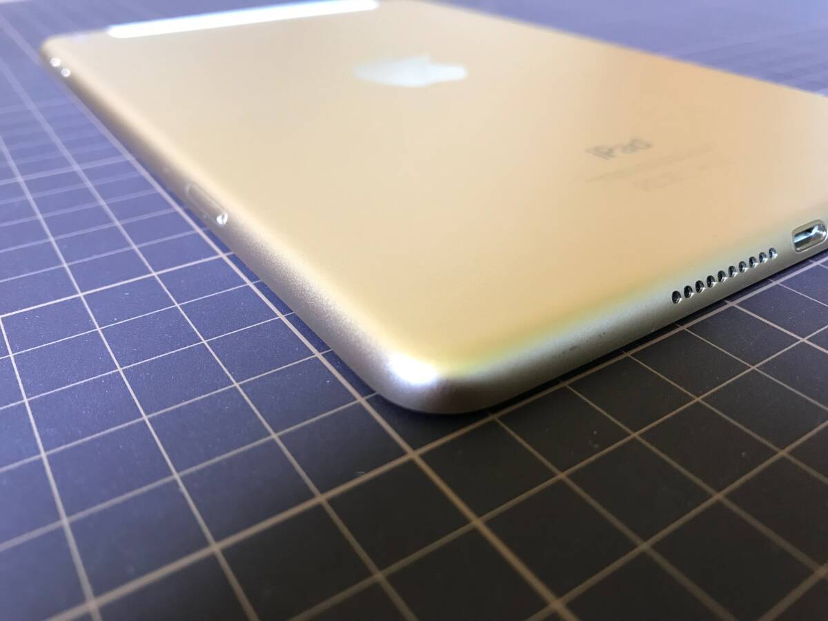 美品 iPad mini 4 Wi-Fi ＋ Cellular 16GB gold docomo SIMロックあり 新品バッテリー交換済 カーナビ代わり ゴールド