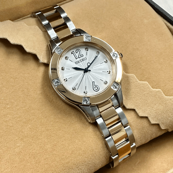 【未使用・長期在庫処分品】　SEIKO/セイコー　レディース腕時計　SRZ422P1　スワロフスキー　クォーツ　7N01　逆輸入　電池交換済み