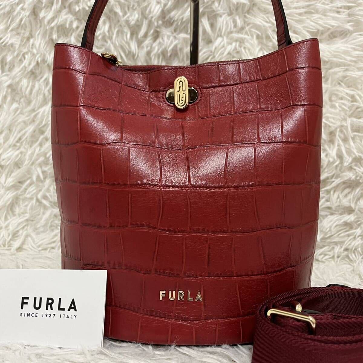 希少 極美品 FURLA フルラ ダナエ 2way ショルダーバッグ ハンドバッグ 巾着 バケット ターンロック クロコ 型押し レッド 赤色 現行ロゴ_画像1