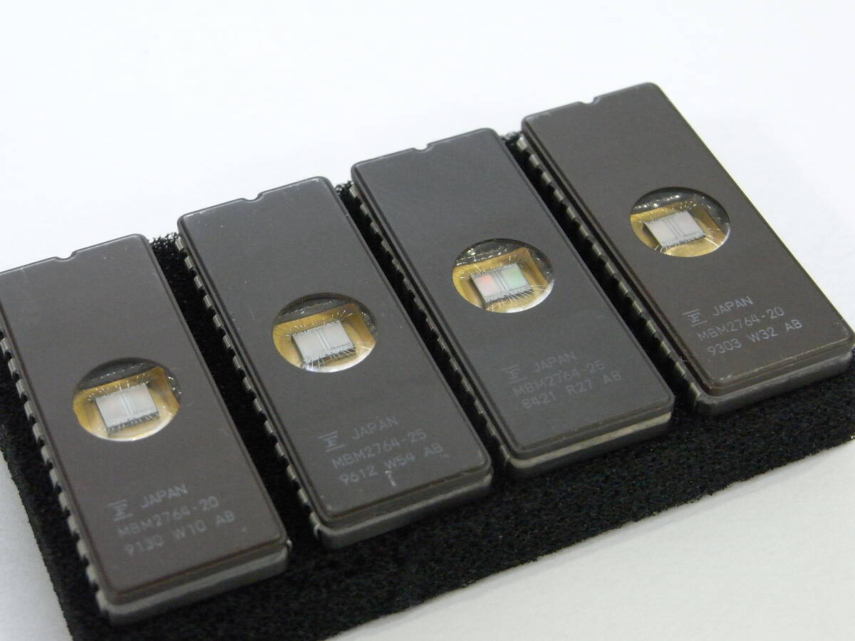 ★ FUJITSU . EPROM. MBM2764 ８個セット. 美品 (消去確認済み) A-357 ★