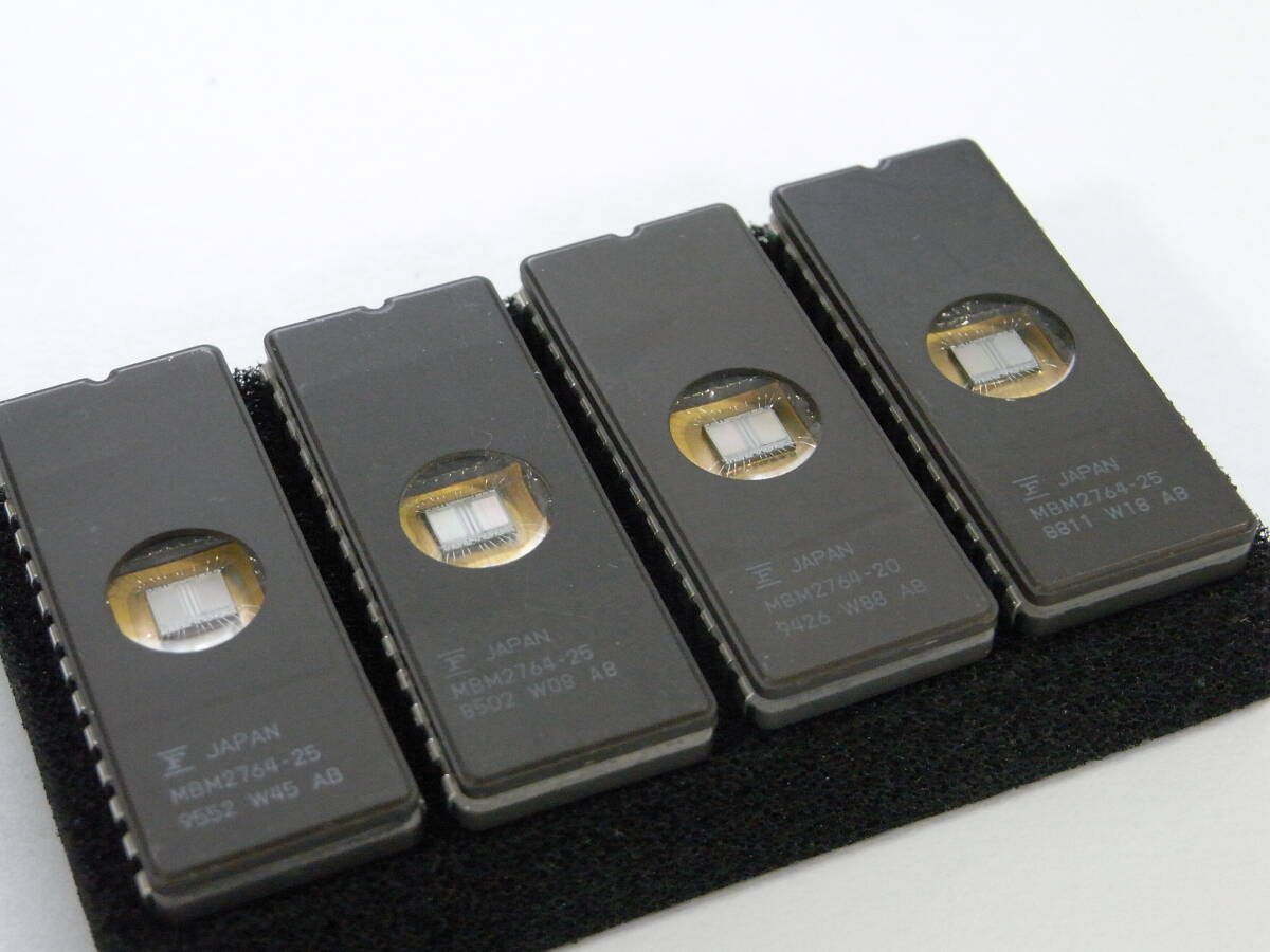 ★ FUJITSU . EPROM. MBM2764 ８個セット. 美品 (消去確認済み) A-360 ★