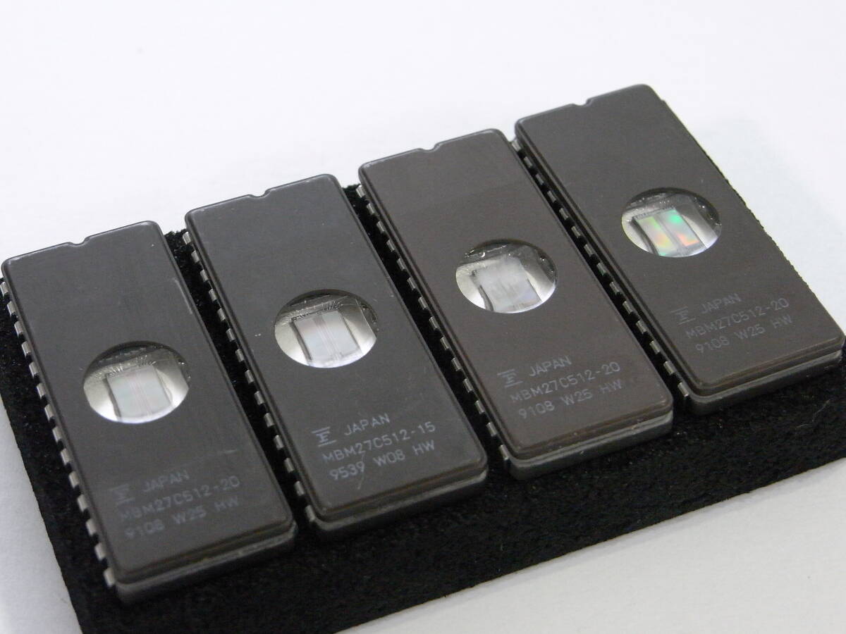 ★ FUJITSU. EPROM . MBM27C512. ８個セット 美品（消去確認済み) A-368★