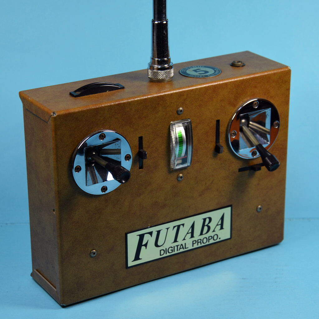 * Vintage *FUTABA*FP-T3*DIGITAL-PROPOTIONAL* transmitter *