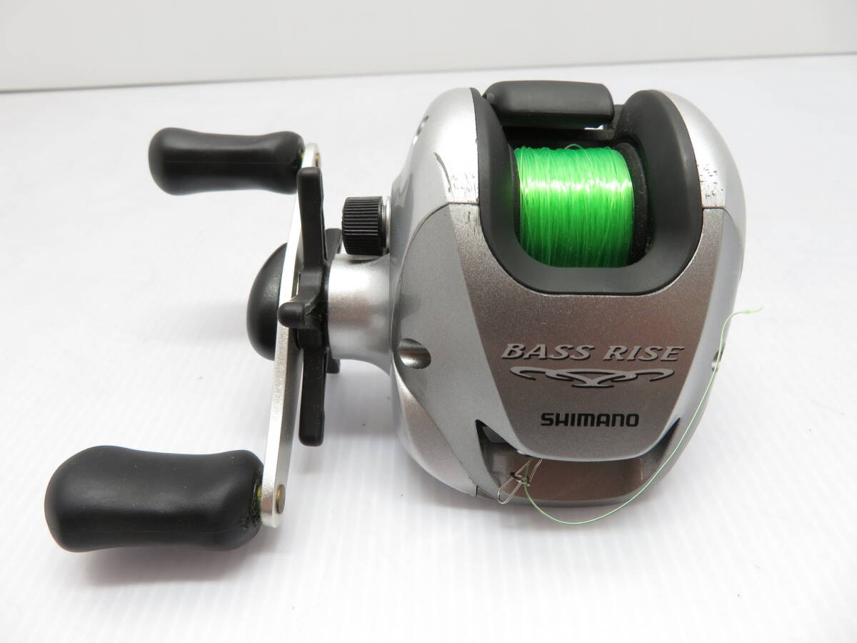 SHIMANO シマノ 右ハンドル BASS RISE バスライズ 01883 ベイトリール リール 釣具 シルバー 訳あり品の画像2