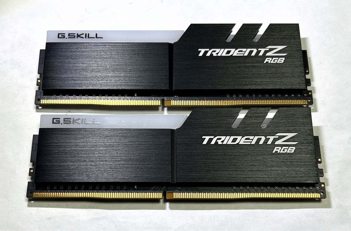 G.Skill DDR4-25600/PC4-3200 F4-3200C16D-32GTZR 8GB 2枚セット(合計16GB)