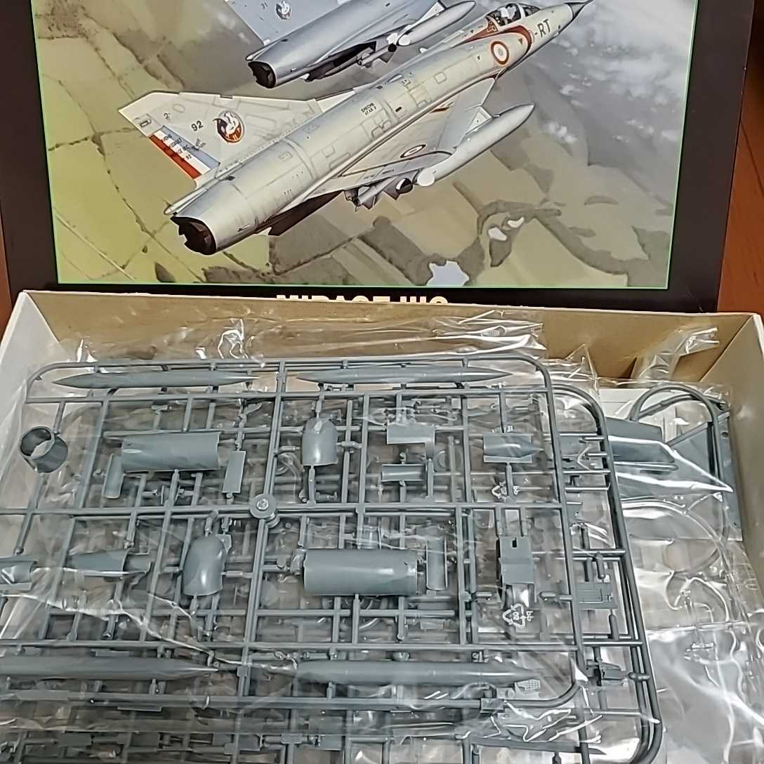 eduard エデュアルド社 1/48 MIRAGE ⅢC ダッソーミラージュの画像4