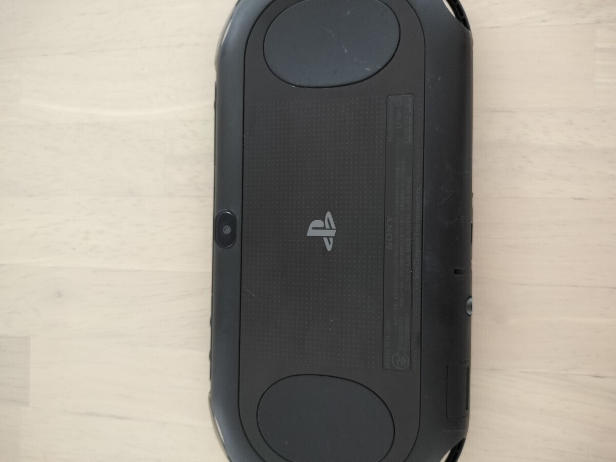 SONY PSVITA 本体 PCH-2000 PlayStationVita ブラック _画像4