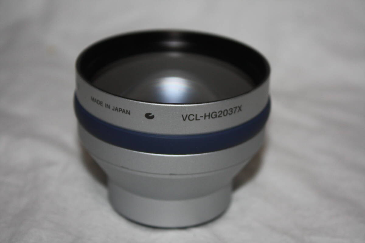SONY VCL-HG2037X as good as new 2 times tere conversion lens ( search :PXW-,PMW-,HDR-,HXR-,HVR-,Panasonic,AG-AC,AJ-PX)