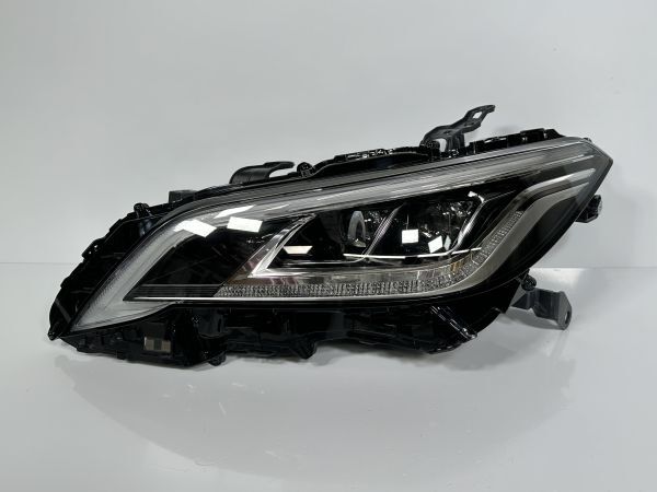 極美品/破損キズなし クラウン HV AZSH20 純正 左ヘッドライト LH LED ブラック 3眼 シーケンシャル 81185-30M60 30-452 T 管理21724_きれいです