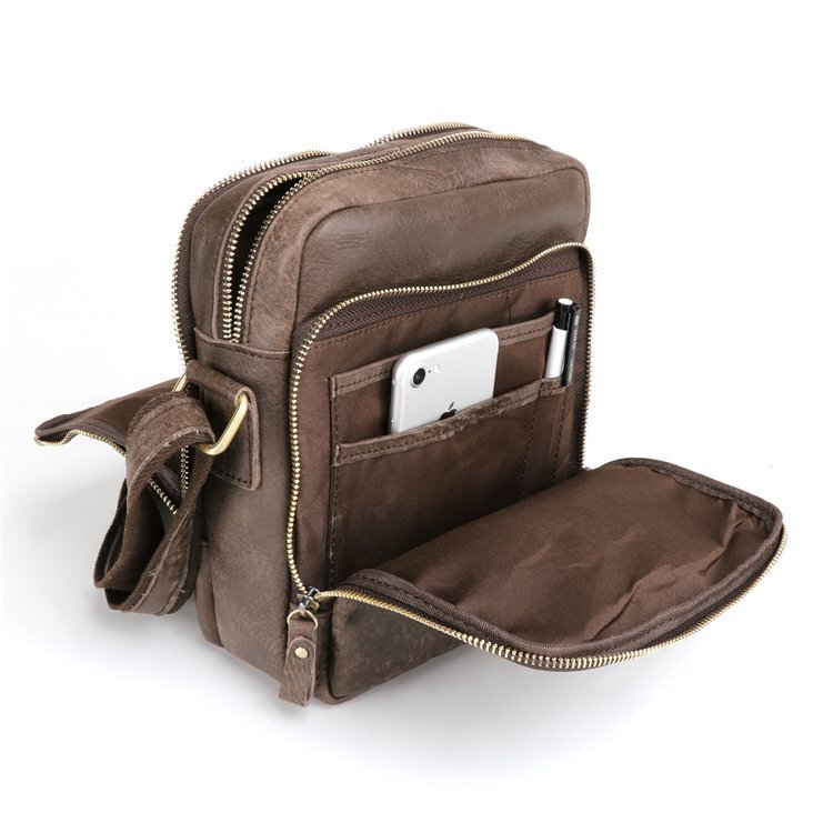 新品推薦 ショルダーバッグ 本革 レザー 斜め掛けバッグ メッセンジャーバッグ 通勤 通学 肩掛け鞄 9.7インチ iPad対応の画像7