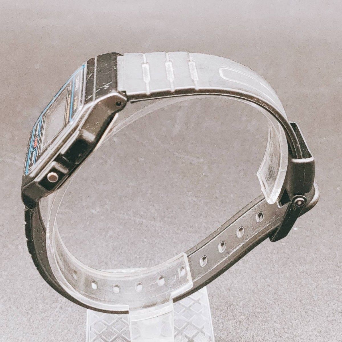 CASIO カシオ 593 F-91W 腕時計 デジタル 黒文字盤 シルバー色 レディース 時計 とけい トケイ アクセ 