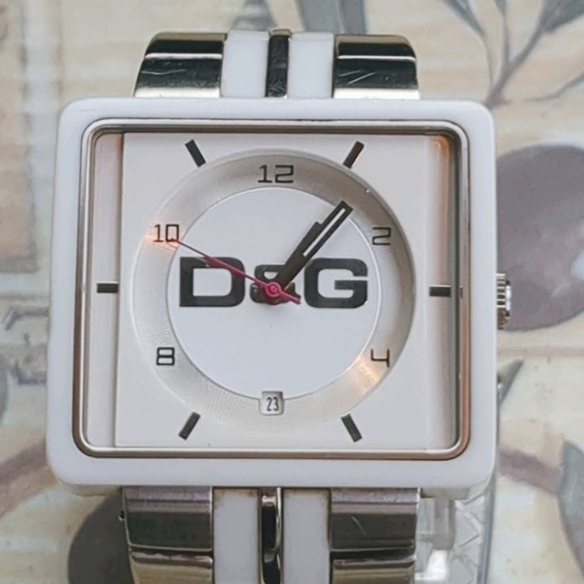 【希少】DOLCE&GABBANA ドルチエ＆ガッパーナ クォーツ 腕時計 白文字盤 3気圧防水 良品 メンズ 